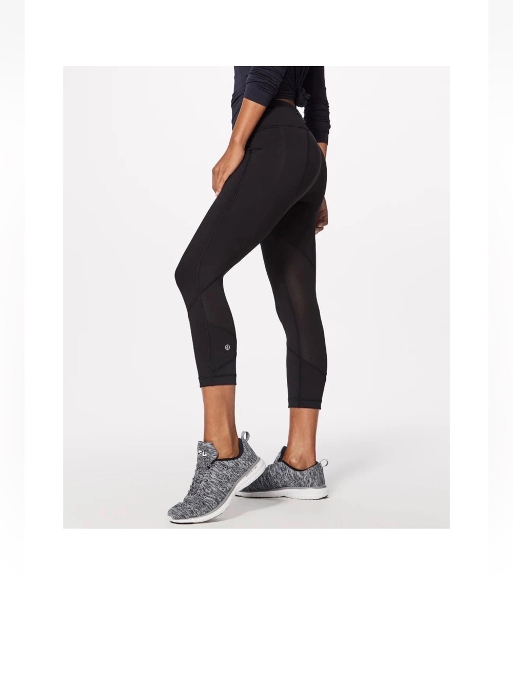 lululemon Fast and Free Black Performance Leggings with mesh Pockets 4 cropped